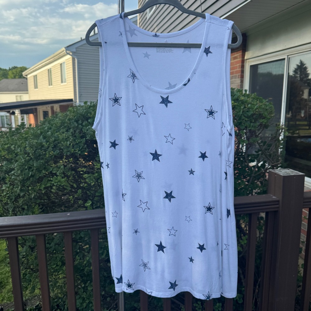 Livi Womens Tank Top 22/24 White Star Print Tulip Back Americana Athleisure